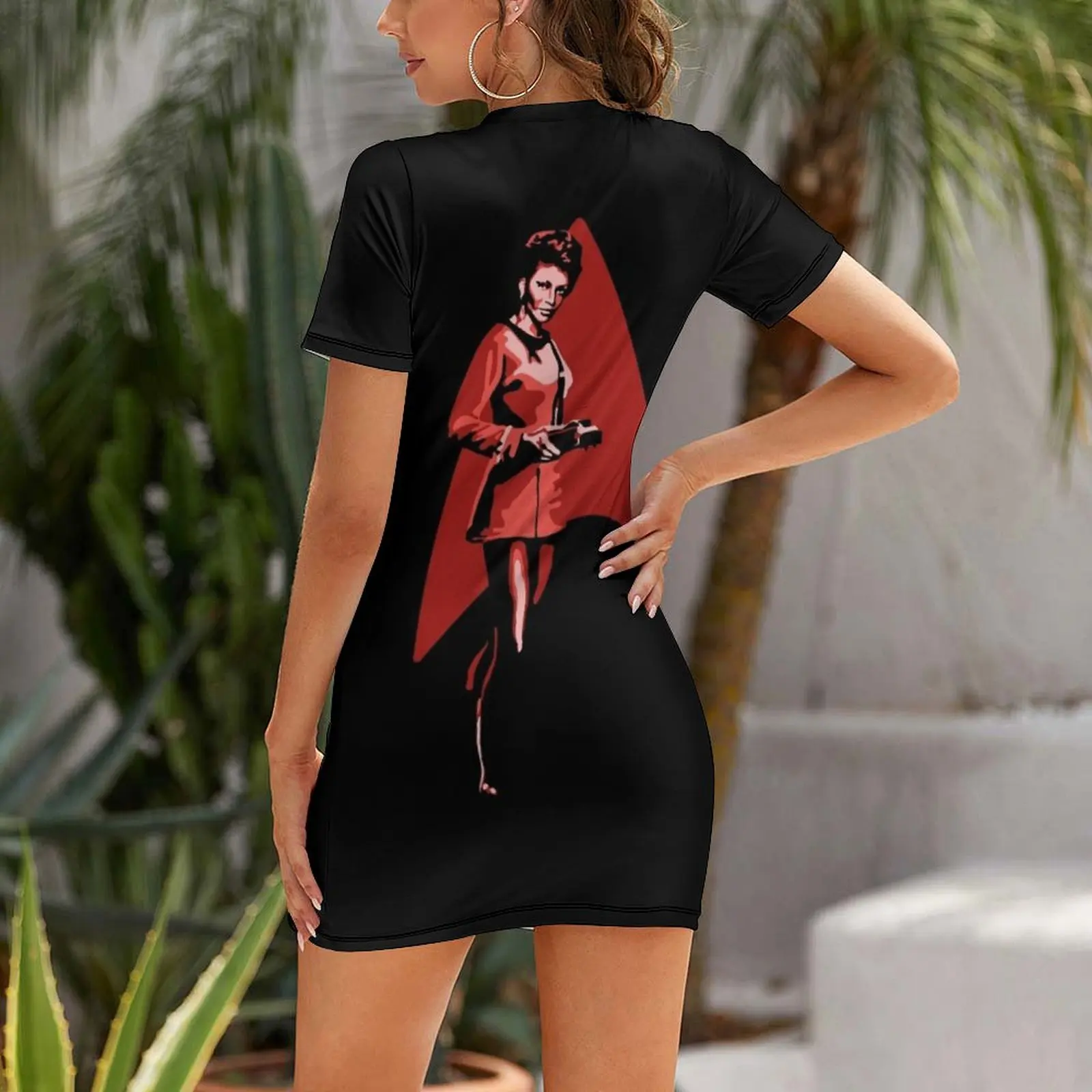 Star Trek Uhura Short-Sleeved  - Summer Clothing Trends 2025 评论和价格
